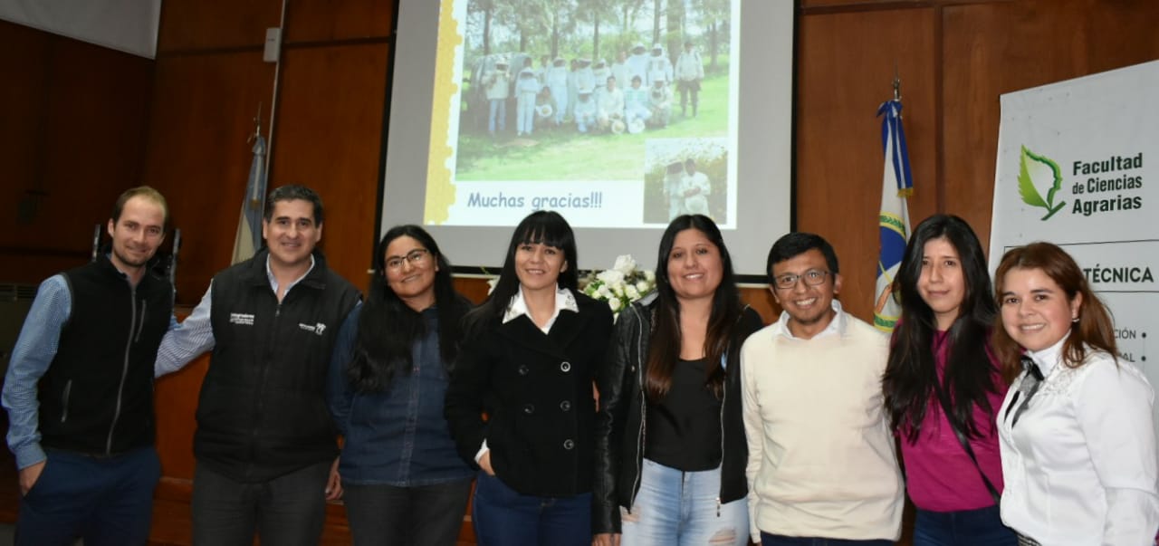 CONFERENCIA "DÍA MUNDIAL DE LA ABEJA"