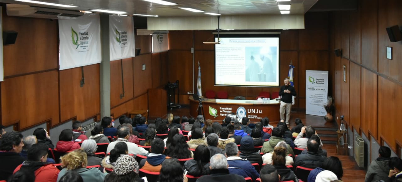 EXITOSO CURSO "APITERAPIA. PRODUCCIÓN Y TRATAMIENTOS CON TOXINA DE ABEJAS"