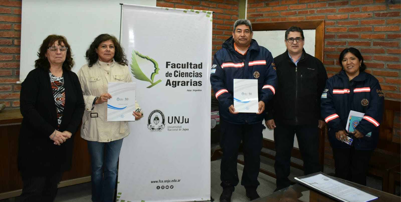 Agrarias de la UNJu y Seguridad de la Provincia trabajarán para conservar las abejas